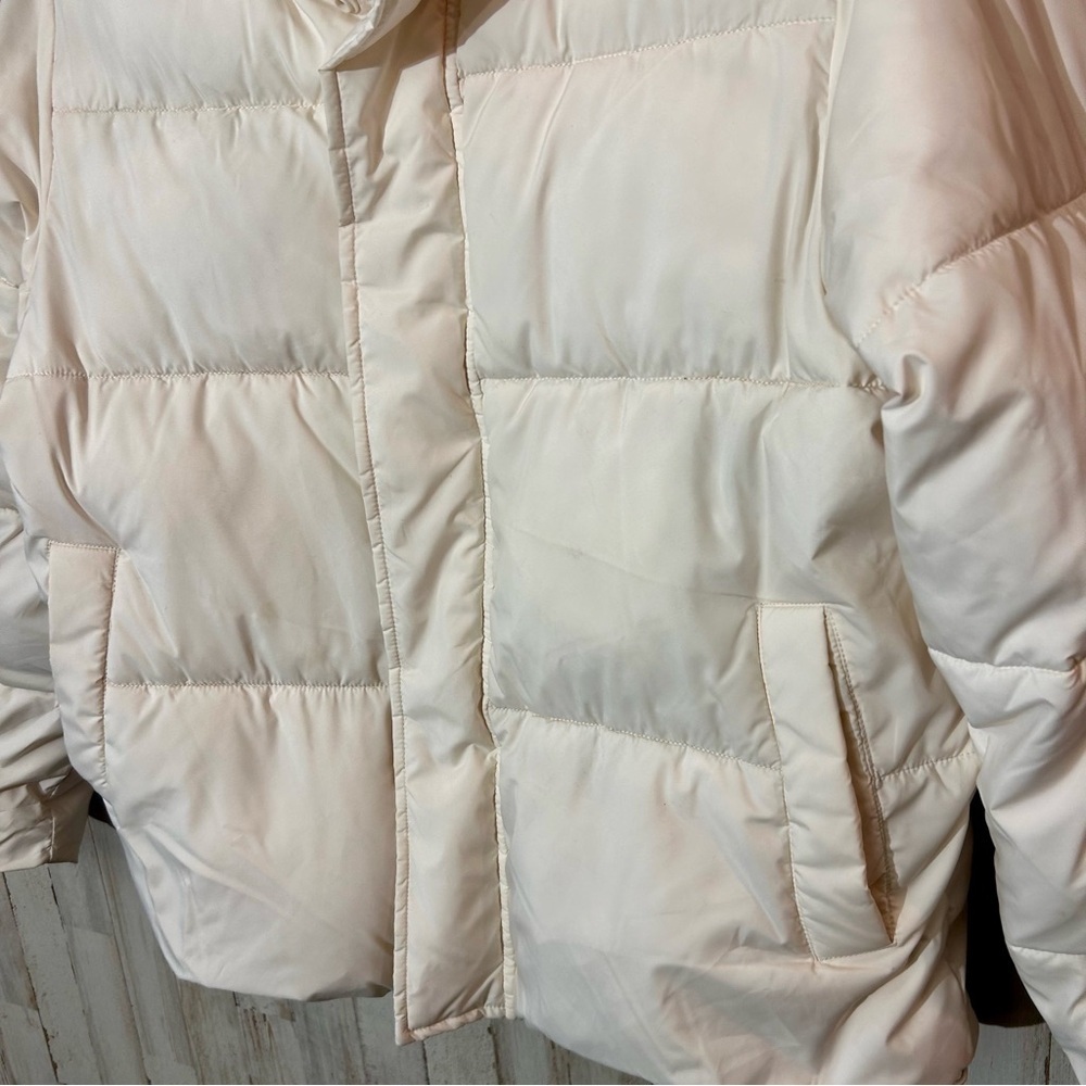 Fabletics Ivory Puffer Jacket Size Small | Cozy Winter Coat - Picture 4 of 9